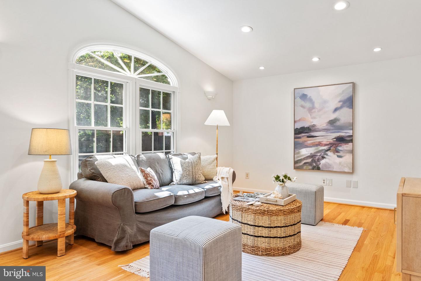 8700 BLUEDALE ST, ALEXANDRIA, Virginia 22308, 4 Bedrooms Bedrooms, ,2 BathroomsBathrooms,Residential,For sale,8700 BLUEDALE ST,VAFX2252546 MLS # VAFX2252546