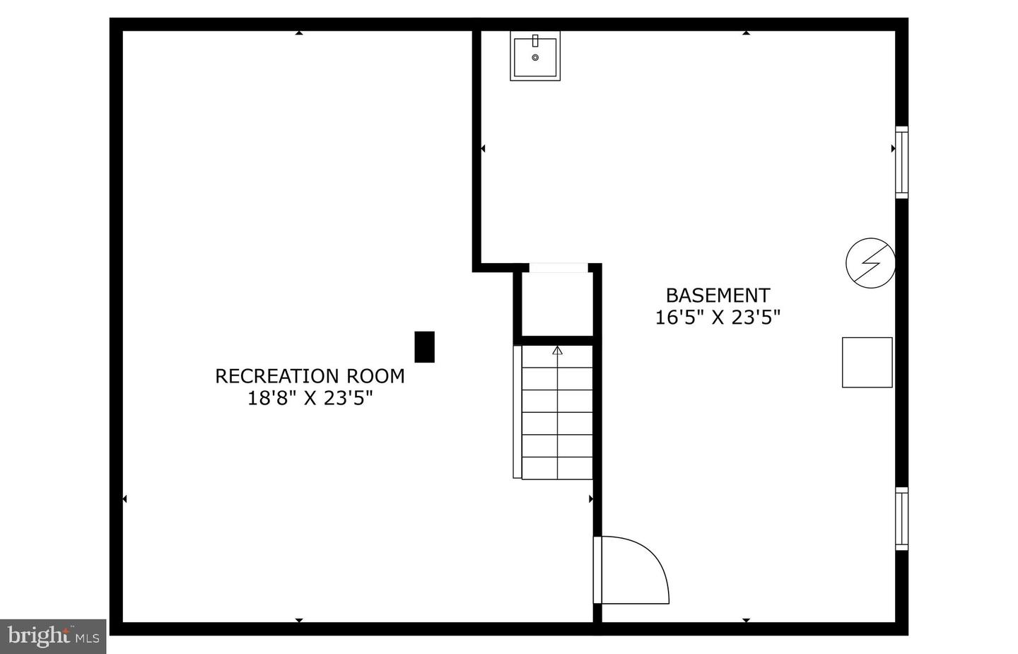 8700 BLUEDALE ST, ALEXANDRIA, Virginia 22308, 4 Bedrooms Bedrooms, ,2 BathroomsBathrooms,Residential,For sale,8700 BLUEDALE ST,VAFX2252546 MLS # VAFX2252546