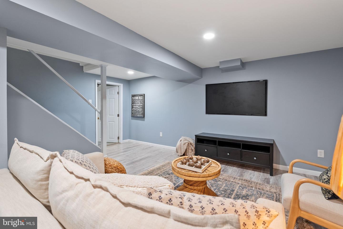 8700 BLUEDALE ST, ALEXANDRIA, Virginia 22308, 4 Bedrooms Bedrooms, ,2 BathroomsBathrooms,Residential,For sale,8700 BLUEDALE ST,VAFX2252546 MLS # VAFX2252546