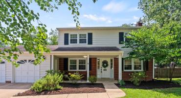 8700 BLUEDALE ST, ALEXANDRIA, Virginia 22308, 4 Bedrooms Bedrooms, ,2 BathroomsBathrooms,Residential,For sale,8700 BLUEDALE ST,VAFX2252546 MLS # VAFX2252546