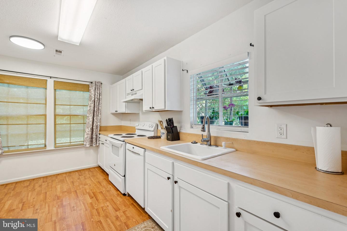 101 CLAIBORNE AVE, FREDERICKSBURG, Virginia 22405, 2 Bedrooms Bedrooms, ,2 BathroomsBathrooms,Residential,For sale,101 CLAIBORNE AVE,VAST2040338 MLS # VAST2040338
