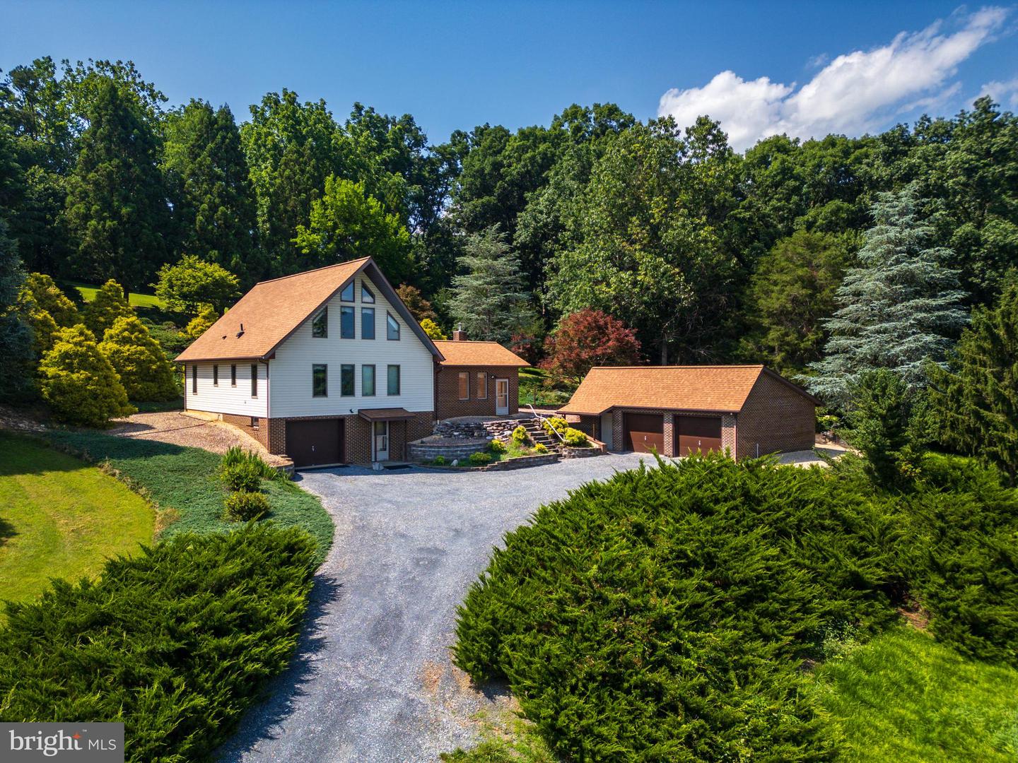 613 DICES SPRING RD, WEYERS CAVE, Virginia 24486, 3 Bedrooms Bedrooms, ,2 BathroomsBathrooms,Residential,For sale,613 DICES SPRING RD,VAAG2002624 MLS # VAAG2002624