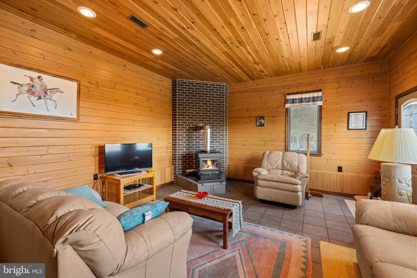 613 DICES SPRING RD, WEYERS CAVE, Virginia 24486, 3 Bedrooms Bedrooms, ,2 BathroomsBathrooms,Residential,For sale,613 DICES SPRING RD,VAAG2002624 MLS # VAAG2002624