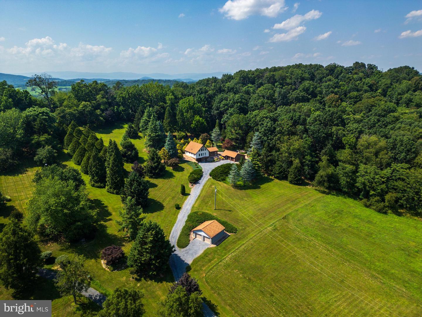 613 DICES SPRING RD, WEYERS CAVE, Virginia 24486, 3 Bedrooms Bedrooms, ,2 BathroomsBathrooms,Residential,For sale,613 DICES SPRING RD,VAAG2002624 MLS # VAAG2002624