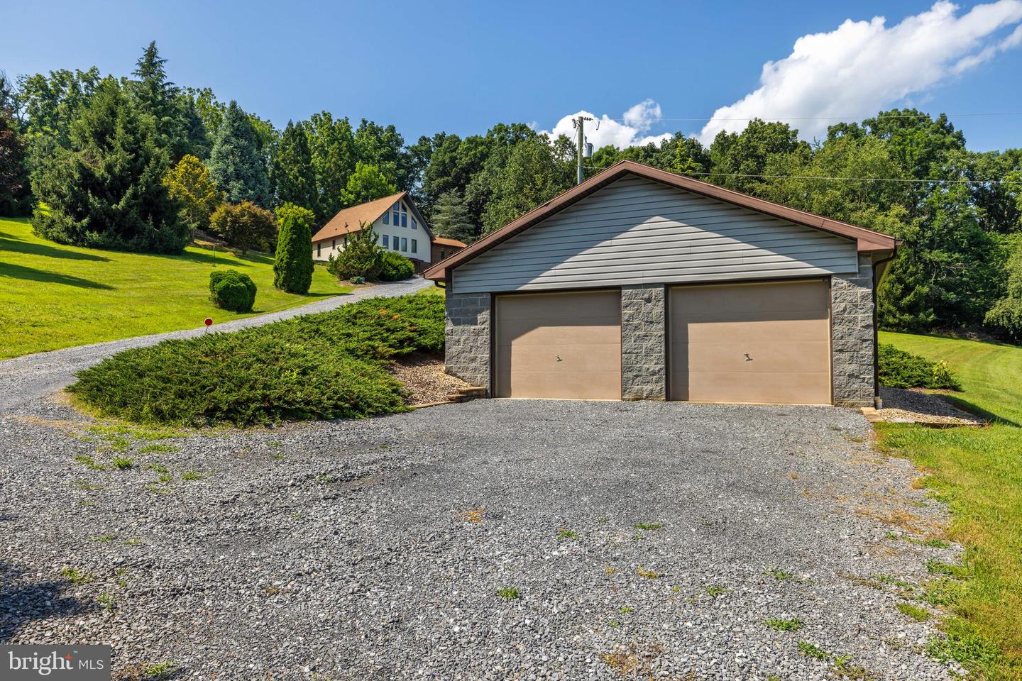 613 DICES SPRING RD, WEYERS CAVE, Virginia 24486, 3 Bedrooms Bedrooms, ,2 BathroomsBathrooms,Residential,For sale,613 DICES SPRING RD,VAAG2002624 MLS # VAAG2002624