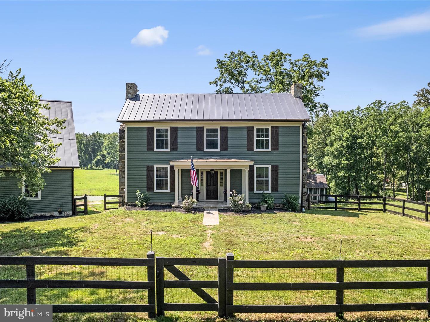 19164 BLACK OAK RD, PURCELLVILLE, Virginia 20132, 5 Bedrooms Bedrooms, ,3 BathroomsBathrooms,Residential,For sale,19164 BLACK OAK RD,VALO2100762 MLS # VALO2100762