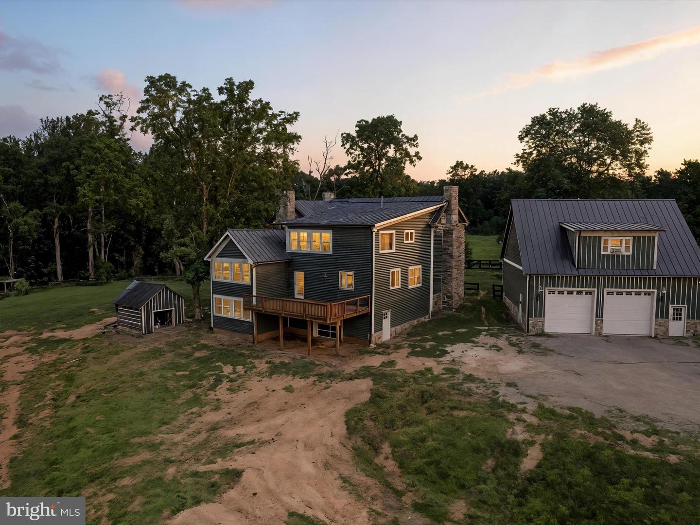 19164 BLACK OAK RD, PURCELLVILLE, Virginia 20132, 5 Bedrooms Bedrooms, ,3 BathroomsBathrooms,Residential,For sale,19164 BLACK OAK RD,VALO2100762 MLS # VALO2100762