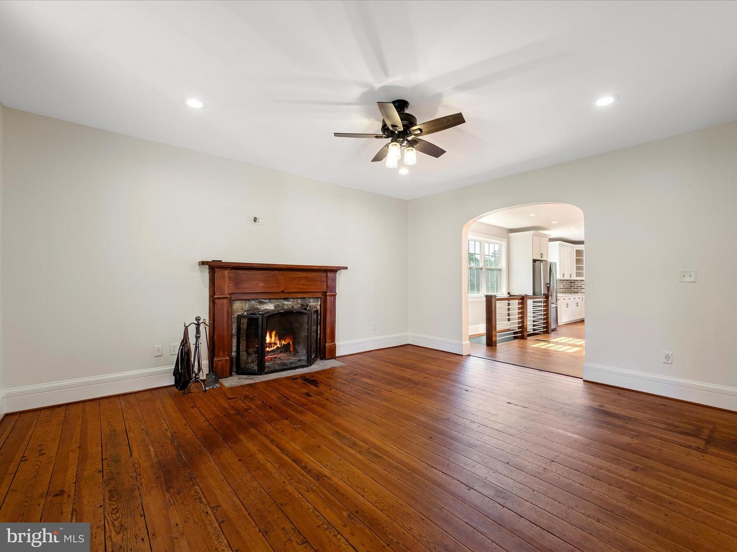 19164 BLACK OAK RD, PURCELLVILLE, Virginia 20132, 5 Bedrooms Bedrooms, ,3 BathroomsBathrooms,Residential,For sale,19164 BLACK OAK RD,VALO2100762 MLS # VALO2100762