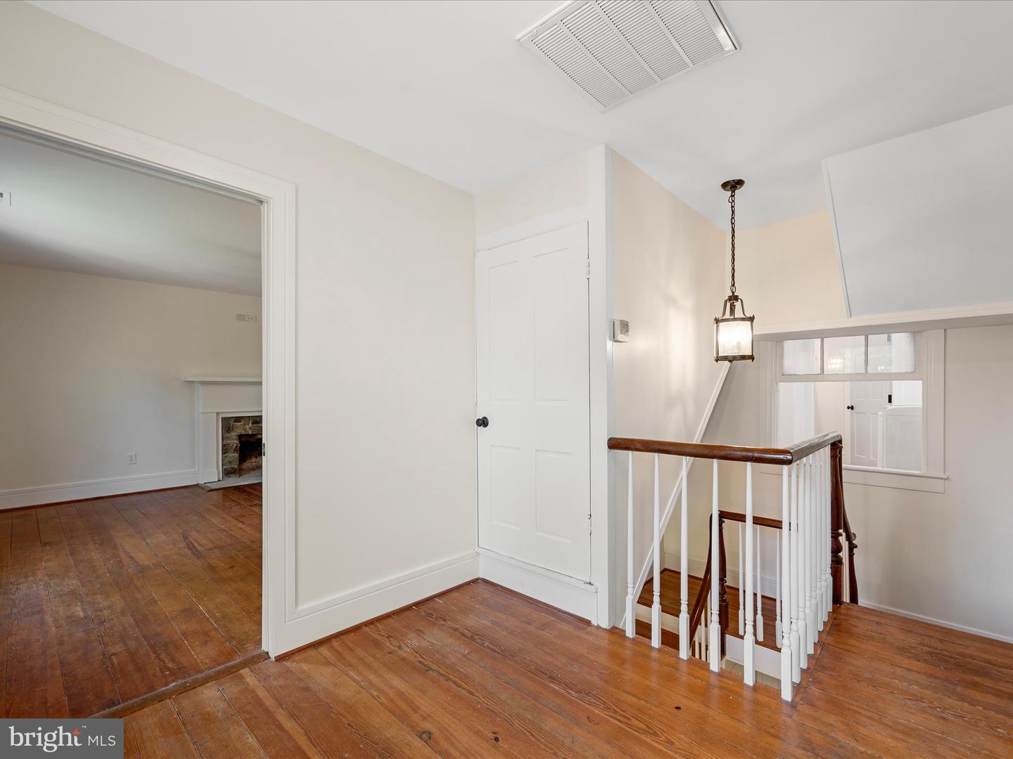 19164 BLACK OAK RD, PURCELLVILLE, Virginia 20132, 5 Bedrooms Bedrooms, ,3 BathroomsBathrooms,Residential,For sale,19164 BLACK OAK RD,VALO2100762 MLS # VALO2100762
