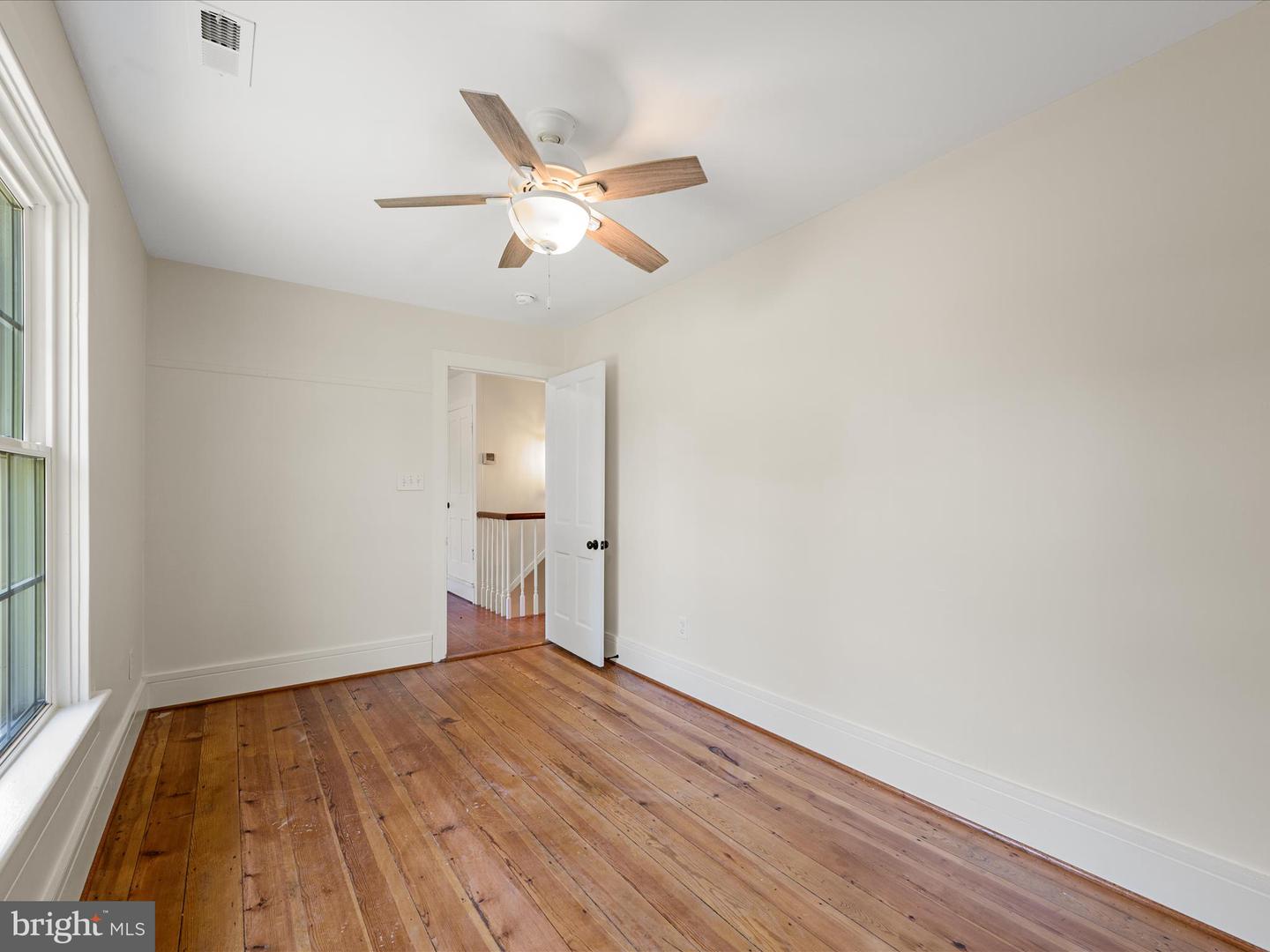 19164 BLACK OAK RD, PURCELLVILLE, Virginia 20132, 5 Bedrooms Bedrooms, ,3 BathroomsBathrooms,Residential,For sale,19164 BLACK OAK RD,VALO2100762 MLS # VALO2100762