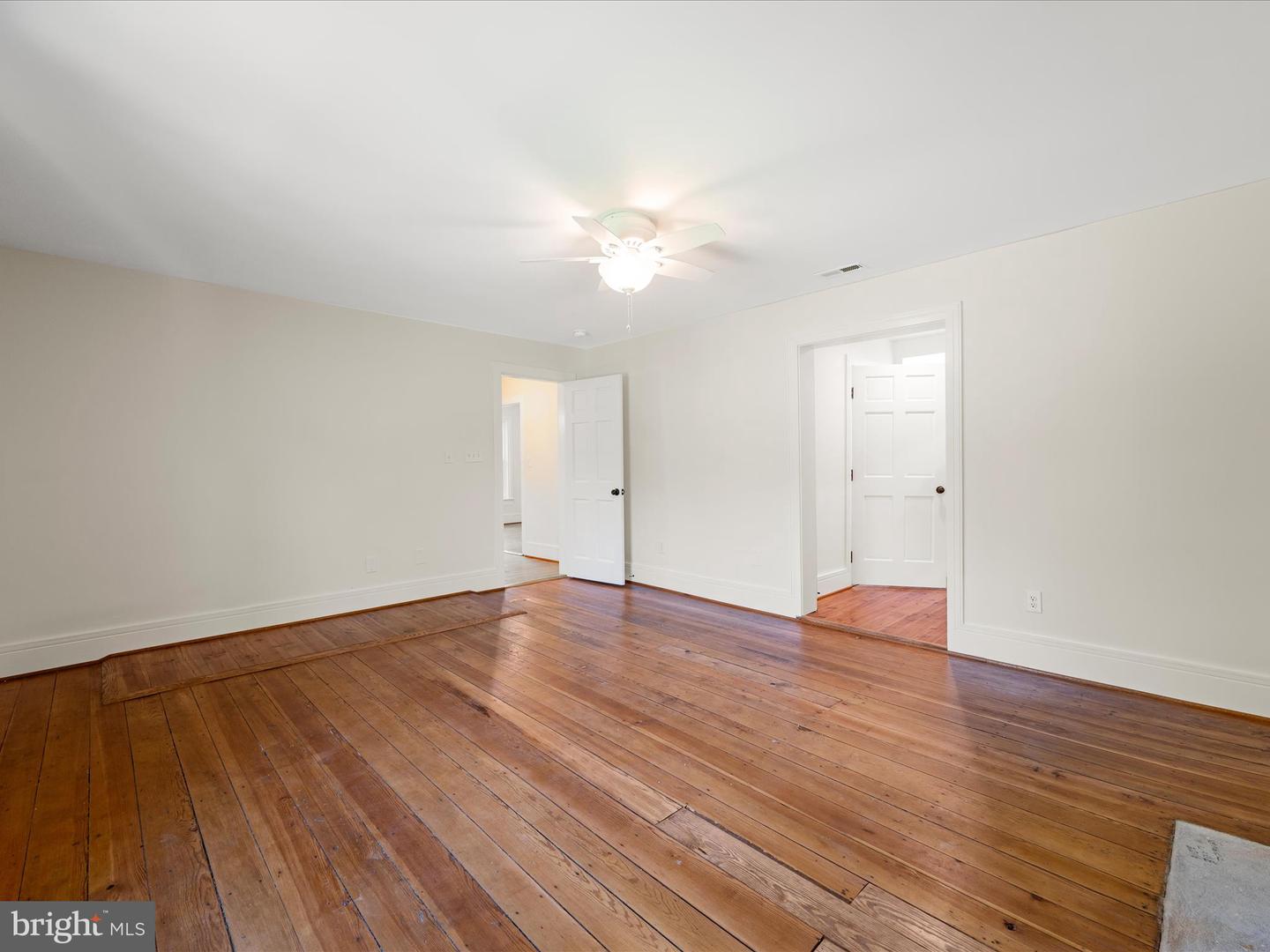 19164 BLACK OAK RD, PURCELLVILLE, Virginia 20132, 5 Bedrooms Bedrooms, ,3 BathroomsBathrooms,Residential,For sale,19164 BLACK OAK RD,VALO2100762 MLS # VALO2100762