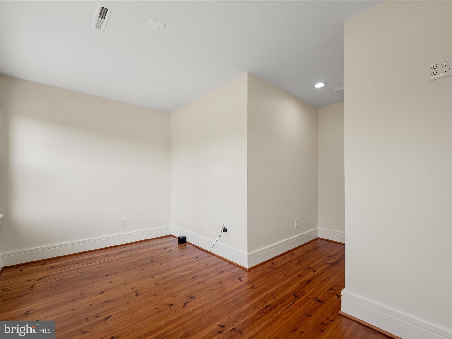 19164 BLACK OAK RD, PURCELLVILLE, Virginia 20132, 5 Bedrooms Bedrooms, ,3 BathroomsBathrooms,Residential,For sale,19164 BLACK OAK RD,VALO2100762 MLS # VALO2100762