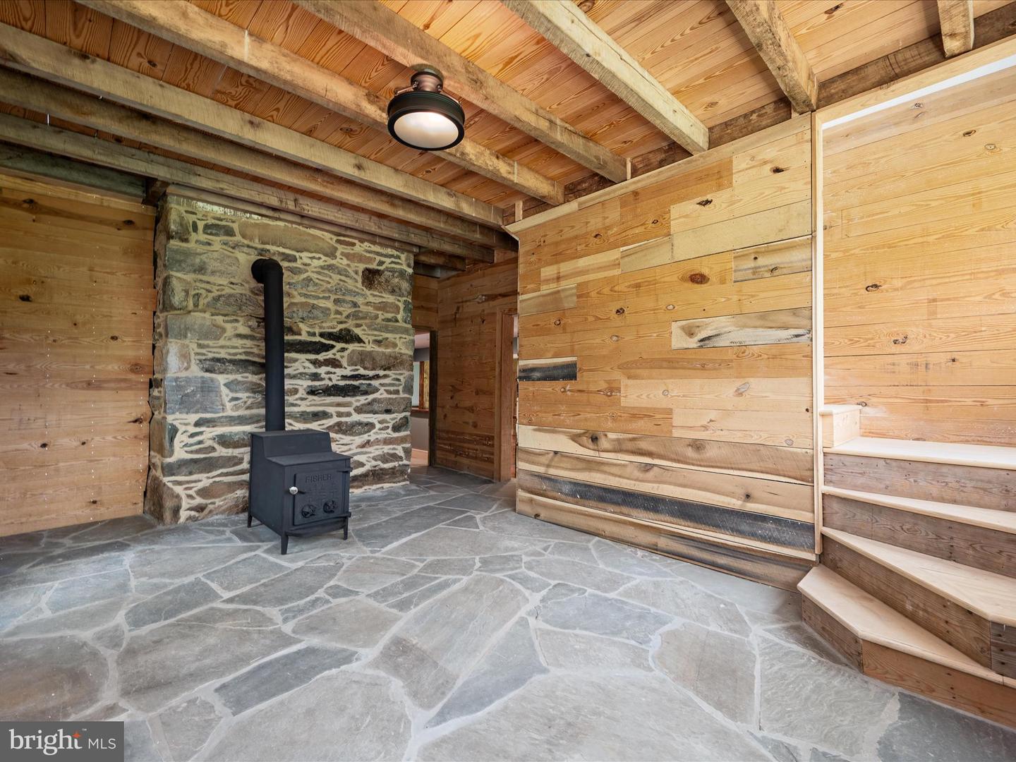 19164 BLACK OAK RD, PURCELLVILLE, Virginia 20132, 5 Bedrooms Bedrooms, ,3 BathroomsBathrooms,Residential,For sale,19164 BLACK OAK RD,VALO2100762 MLS # VALO2100762