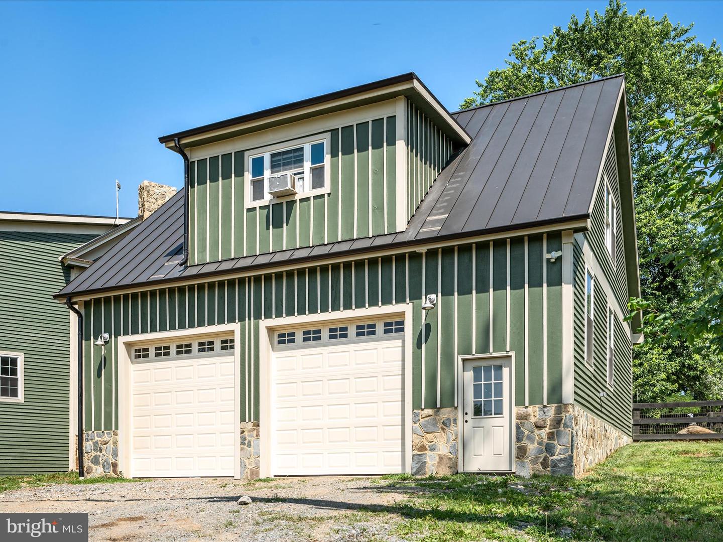 19164 BLACK OAK RD, PURCELLVILLE, Virginia 20132, 5 Bedrooms Bedrooms, ,3 BathroomsBathrooms,Residential,For sale,19164 BLACK OAK RD,VALO2100762 MLS # VALO2100762