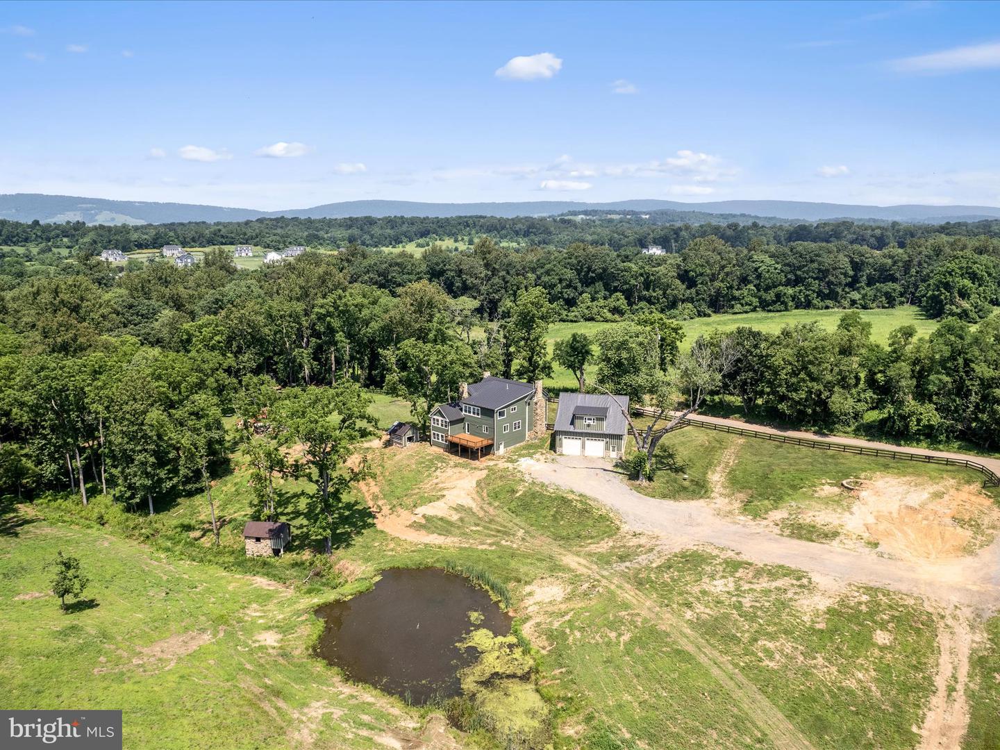 19164 BLACK OAK RD, PURCELLVILLE, Virginia 20132, 5 Bedrooms Bedrooms, ,3 BathroomsBathrooms,Residential,For sale,19164 BLACK OAK RD,VALO2100762 MLS # VALO2100762