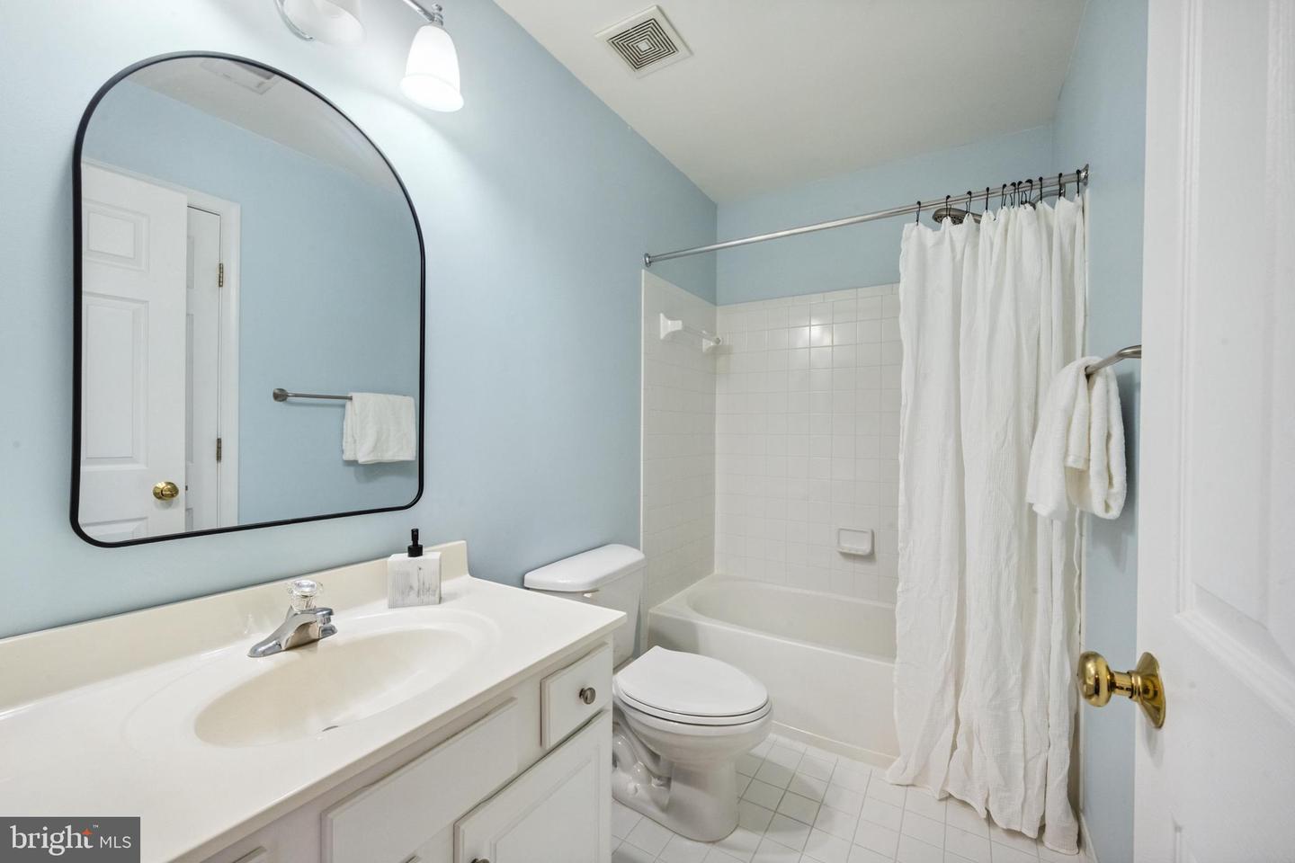 8562 WYNGATE MANOR CT, ALEXANDRIA, Virginia 22309, 3 Bedrooms Bedrooms, ,2 BathroomsBathrooms,Residential,For sale,8562 WYNGATE MANOR CT,VAFX2252488 MLS # VAFX2252488