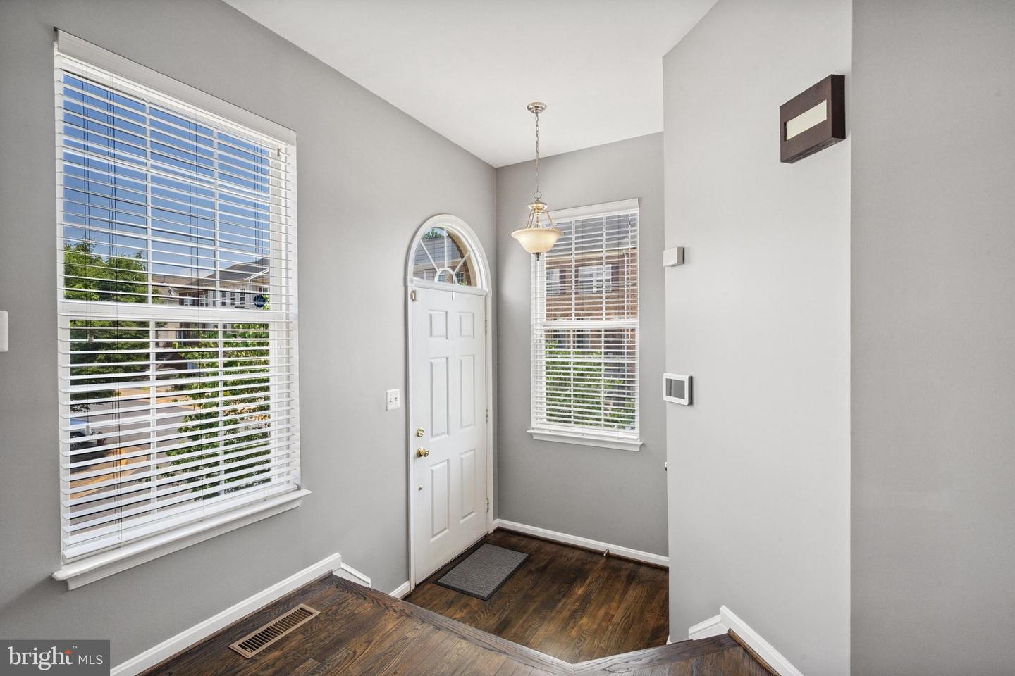 8562 WYNGATE MANOR CT, ALEXANDRIA, Virginia 22309, 3 Bedrooms Bedrooms, ,2 BathroomsBathrooms,Residential,For sale,8562 WYNGATE MANOR CT,VAFX2252488 MLS # VAFX2252488
