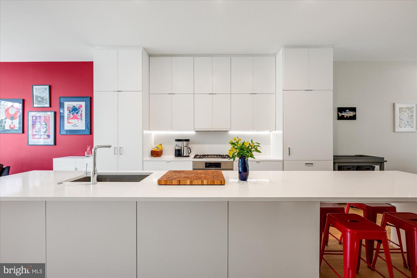 625 5TH ST NE #1, WASHINGTON, District Of Columbia 20002, 3 Bedrooms Bedrooms, ,2 BathroomsBathrooms,Residential,For sale,625 5TH ST NE #1,DCDC2208346 MLS # DCDC2208346