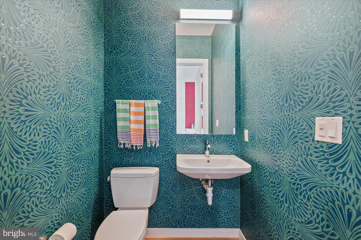 625 5TH ST NE #1, WASHINGTON, District Of Columbia 20002, 3 Bedrooms Bedrooms, ,2 BathroomsBathrooms,Residential,For sale,625 5TH ST NE #1,DCDC2208346 MLS # DCDC2208346