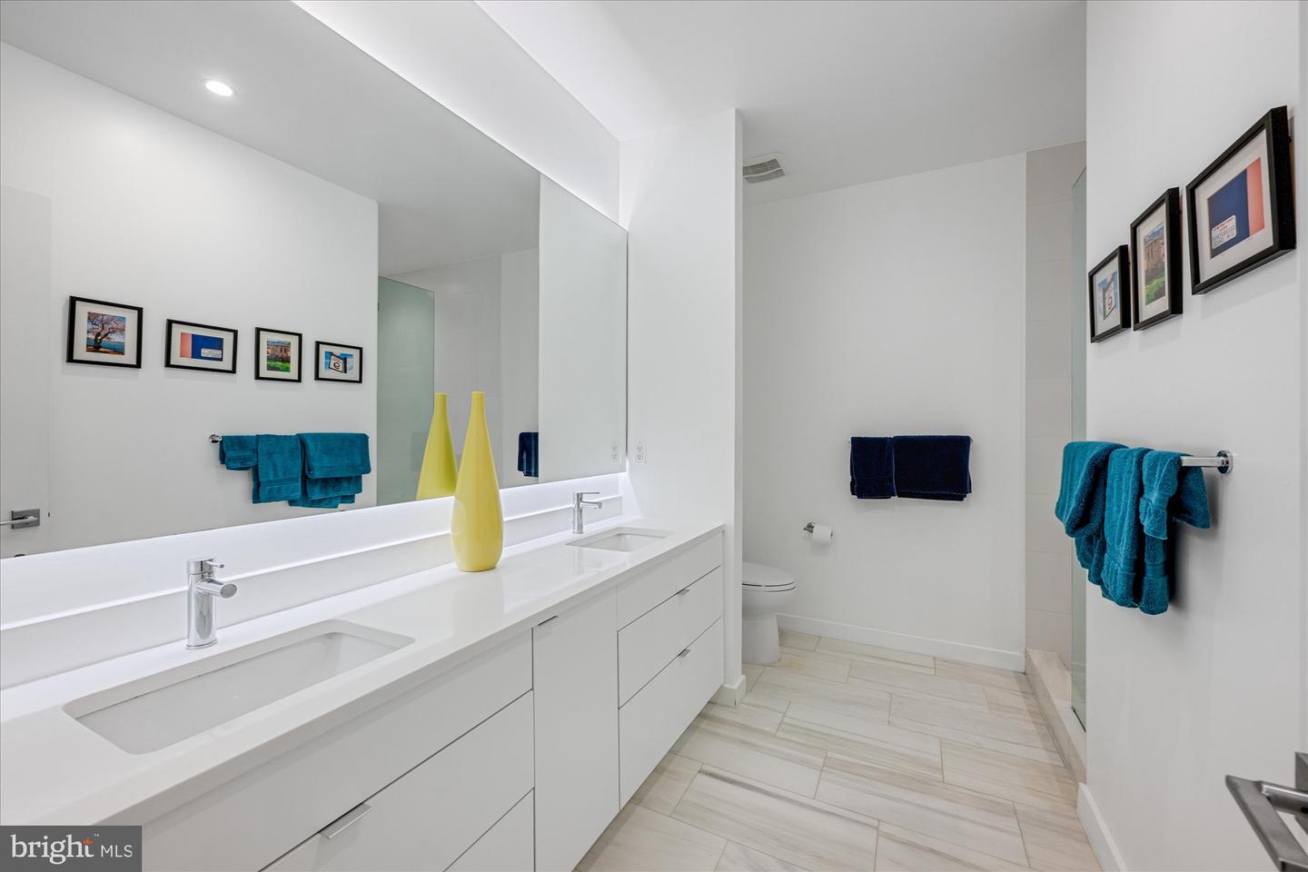 625 5TH ST NE #1, WASHINGTON, District Of Columbia 20002, 3 Bedrooms Bedrooms, ,2 BathroomsBathrooms,Residential,For sale,625 5TH ST NE #1,DCDC2208346 MLS # DCDC2208346