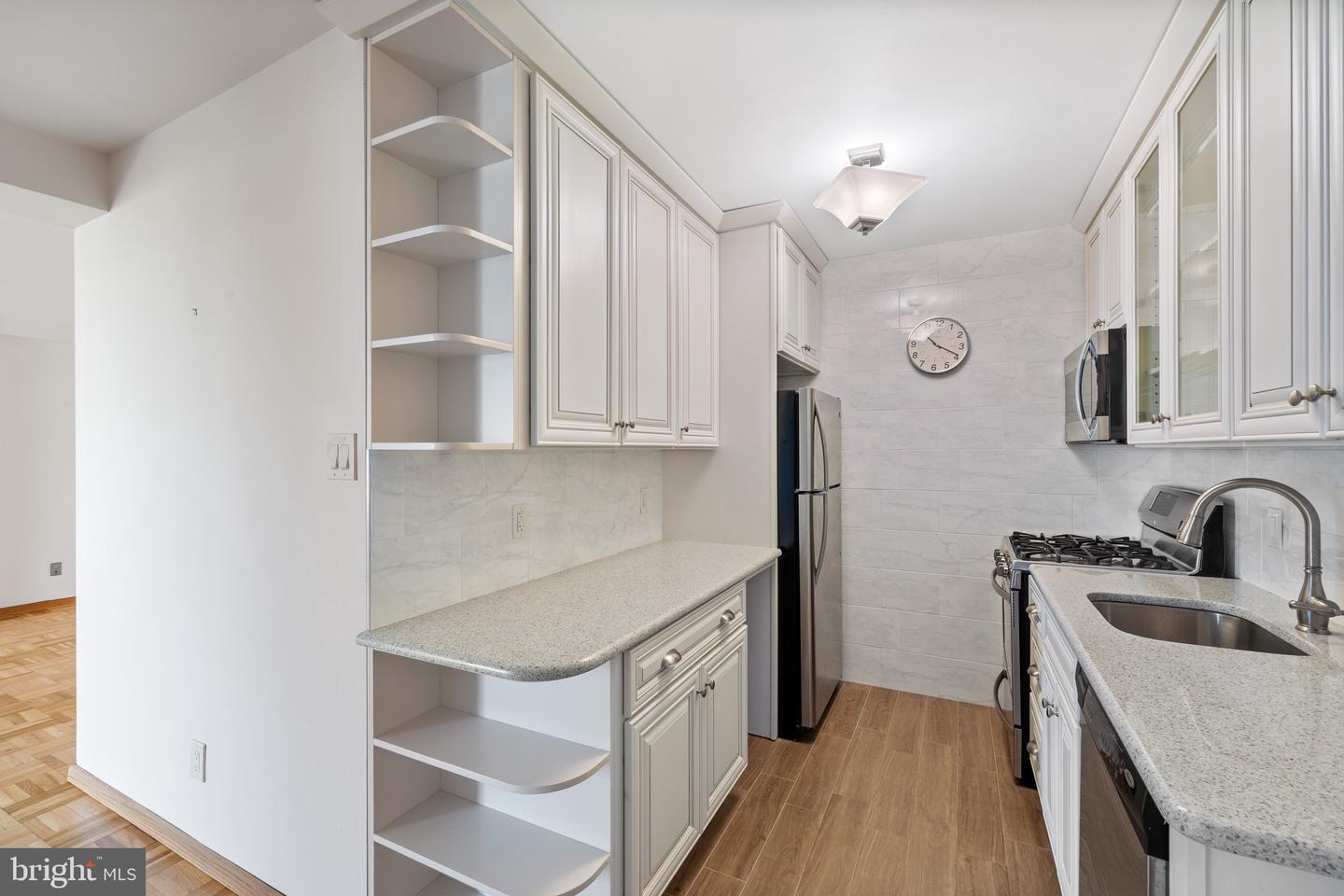 2475 VIRGINIA AVE NW #600, WASHINGTON, District Of Columbia 20037, 1 Bedroom Bedrooms, ,1 BathroomBathrooms,Residential,For sale,2475 VIRGINIA AVE NW #600,DCDC2208360 MLS # DCDC2208360