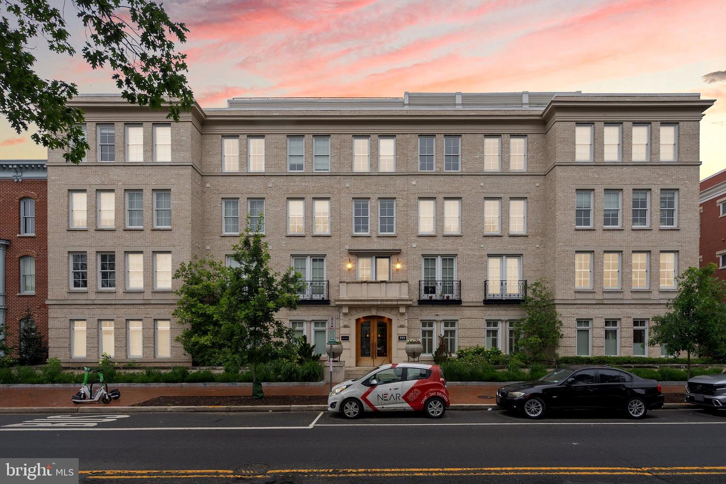300 8TH ST NE #102, WASHINGTON, District Of Columbia 20002, 1 Bedroom Bedrooms, ,1 BathroomBathrooms,Residential,For sale,300 8TH ST NE #102,DCDC2208374 MLS # DCDC2208374