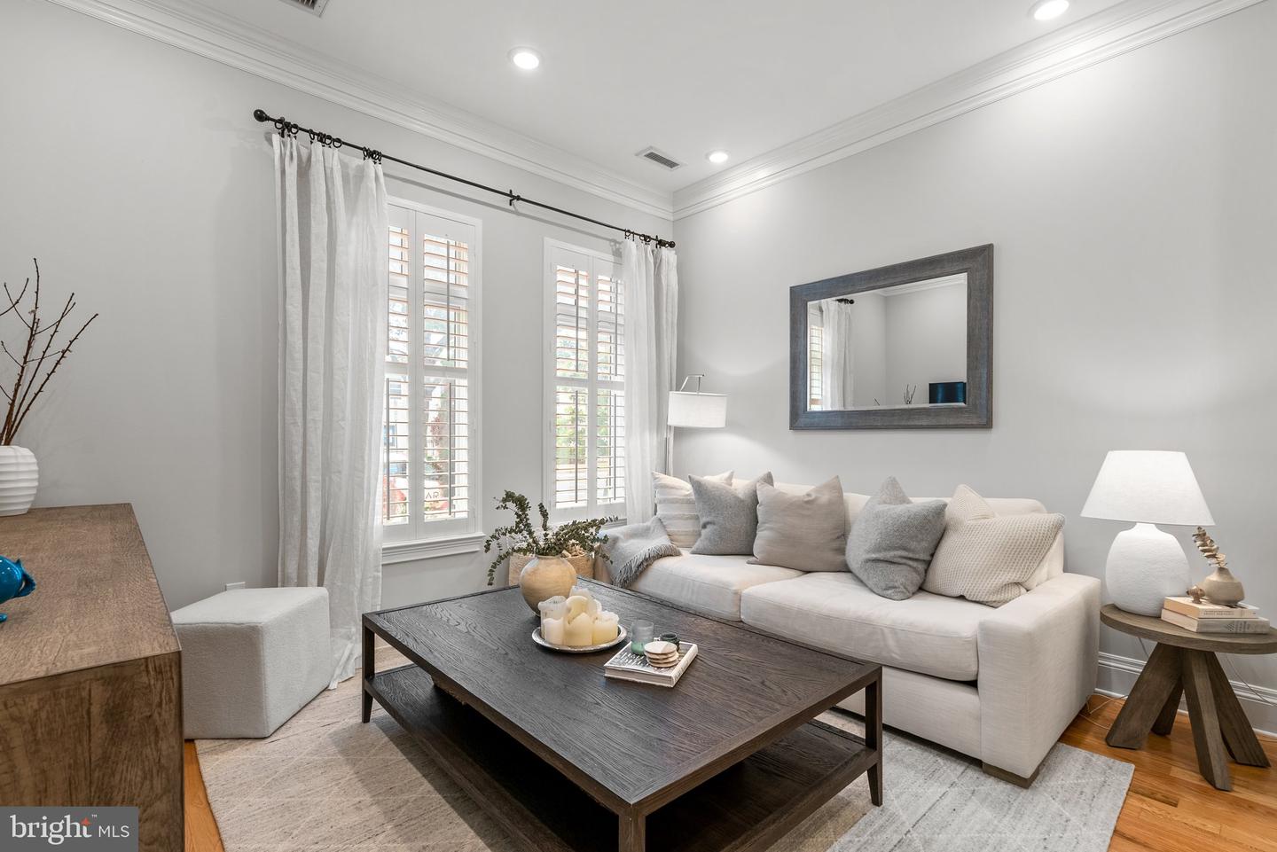 300 8TH ST NE #102, WASHINGTON, District Of Columbia 20002, 1 Bedroom Bedrooms, ,1 BathroomBathrooms,Residential,For sale,300 8TH ST NE #102,DCDC2208374 MLS # DCDC2208374