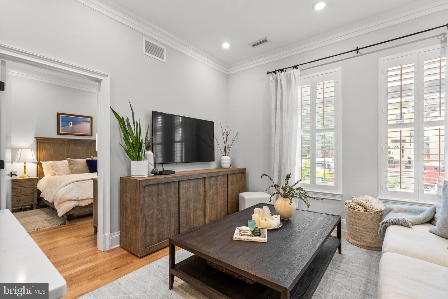 300 8TH ST NE #102, WASHINGTON, District Of Columbia 20002, 1 Bedroom Bedrooms, ,1 BathroomBathrooms,Residential,For sale,300 8TH ST NE #102,DCDC2208374 MLS # DCDC2208374