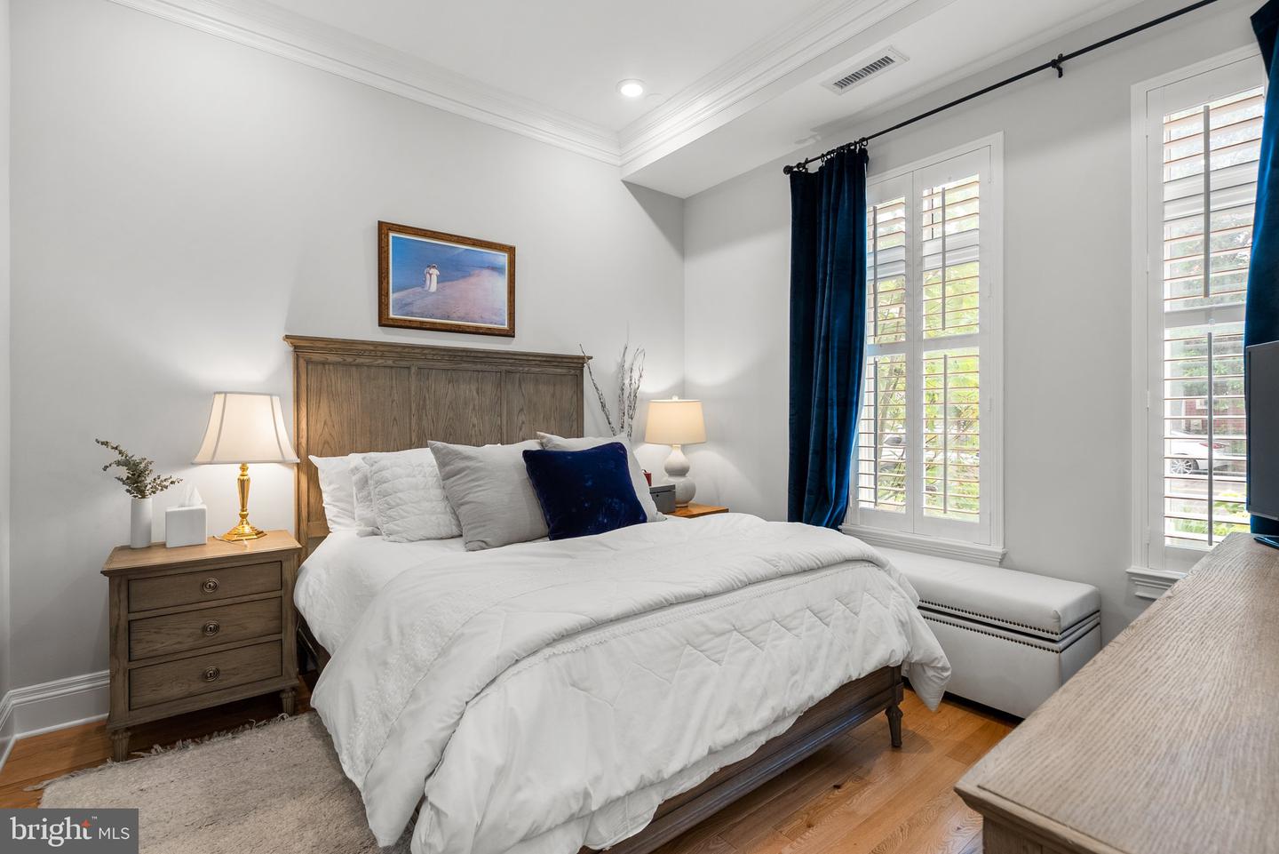 300 8TH ST NE #102, WASHINGTON, District Of Columbia 20002, 1 Bedroom Bedrooms, ,1 BathroomBathrooms,Residential,For sale,300 8TH ST NE #102,DCDC2208374 MLS # DCDC2208374