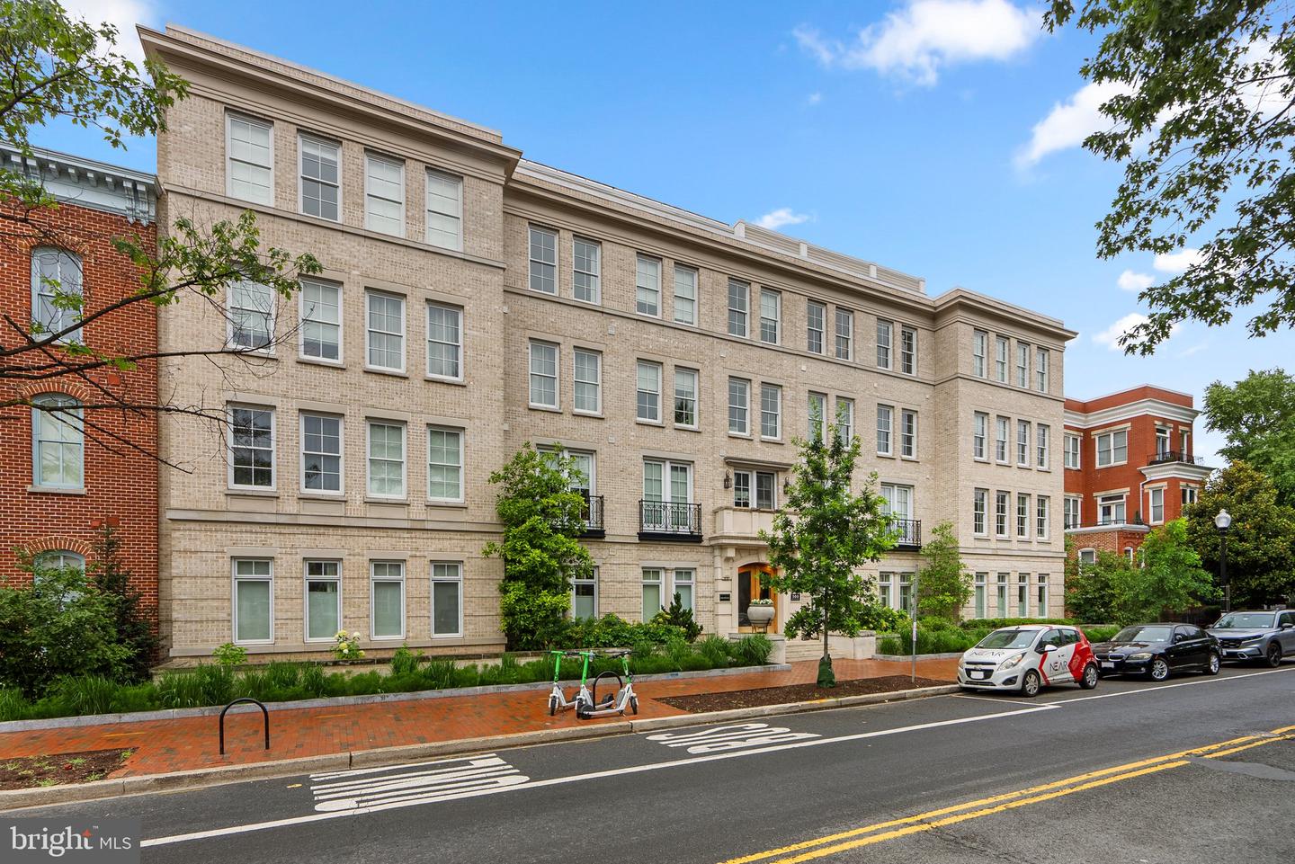 300 8TH ST NE #102, WASHINGTON, District Of Columbia 20002, 1 Bedroom Bedrooms, ,1 BathroomBathrooms,Residential,For sale,300 8TH ST NE #102,DCDC2208374 MLS # DCDC2208374