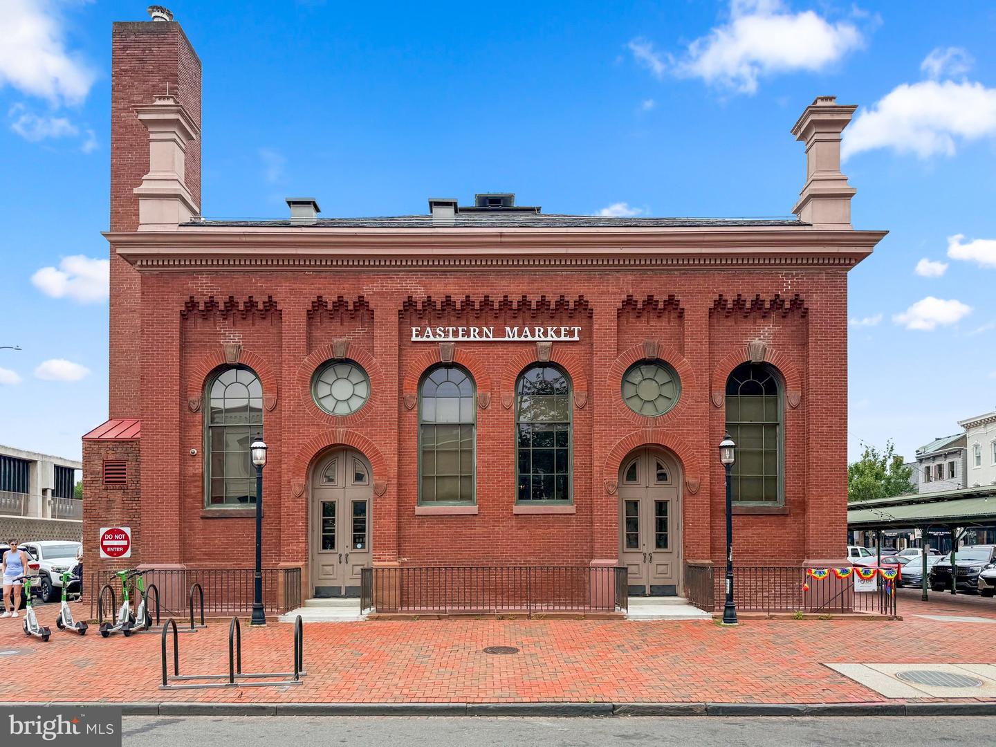 300 8TH ST NE #102, WASHINGTON, District Of Columbia 20002, 1 Bedroom Bedrooms, ,1 BathroomBathrooms,Residential,For sale,300 8TH ST NE #102,DCDC2208374 MLS # DCDC2208374
