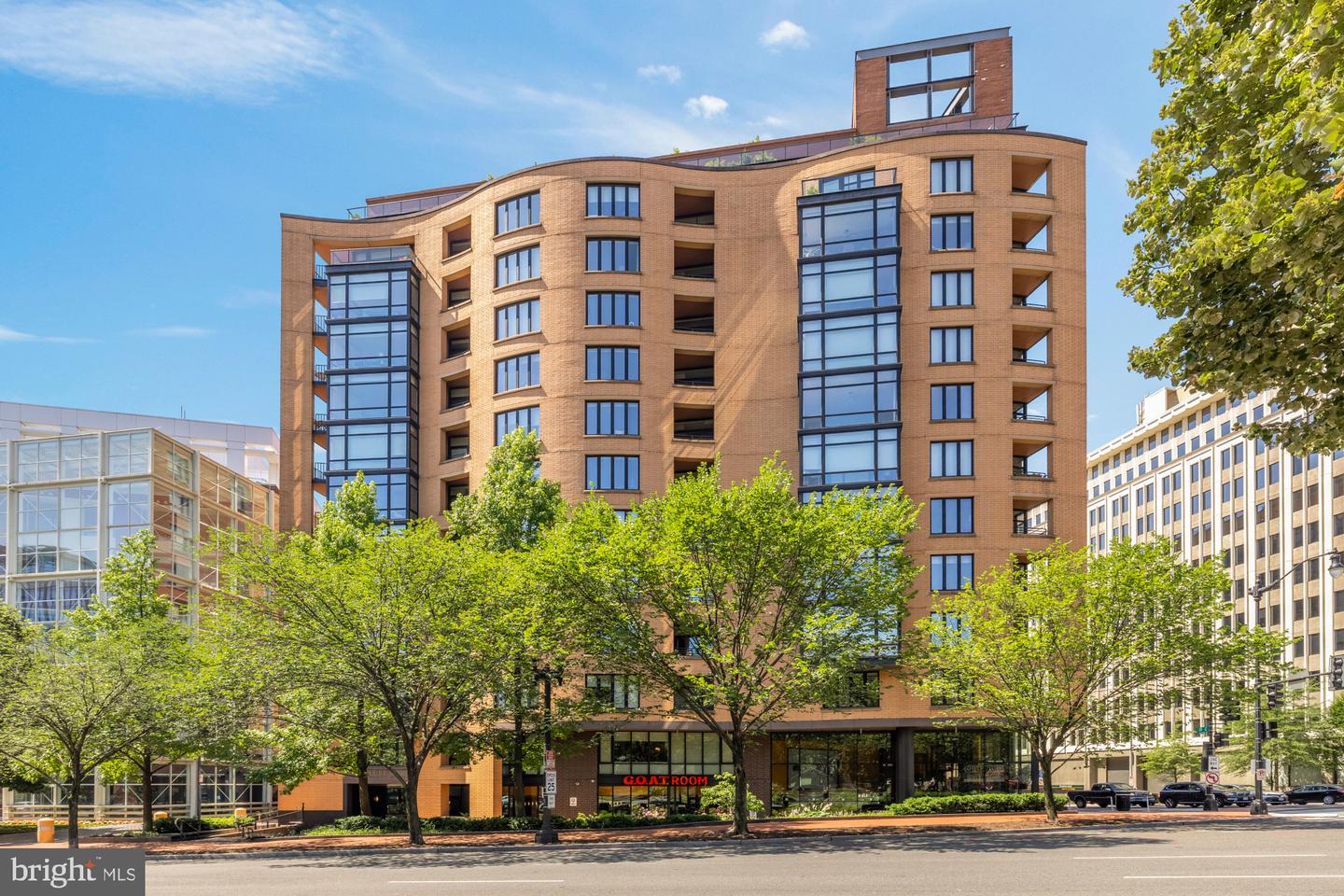 1010 MASSACHUSETTS AVE NW #706, WASHINGTON, District Of Columbia 20001, 2 Bedrooms Bedrooms, ,2 BathroomsBathrooms,Residential,For sale,1010 MASSACHUSETTS AVE NW #706,DCDC2208376 MLS # DCDC2208376