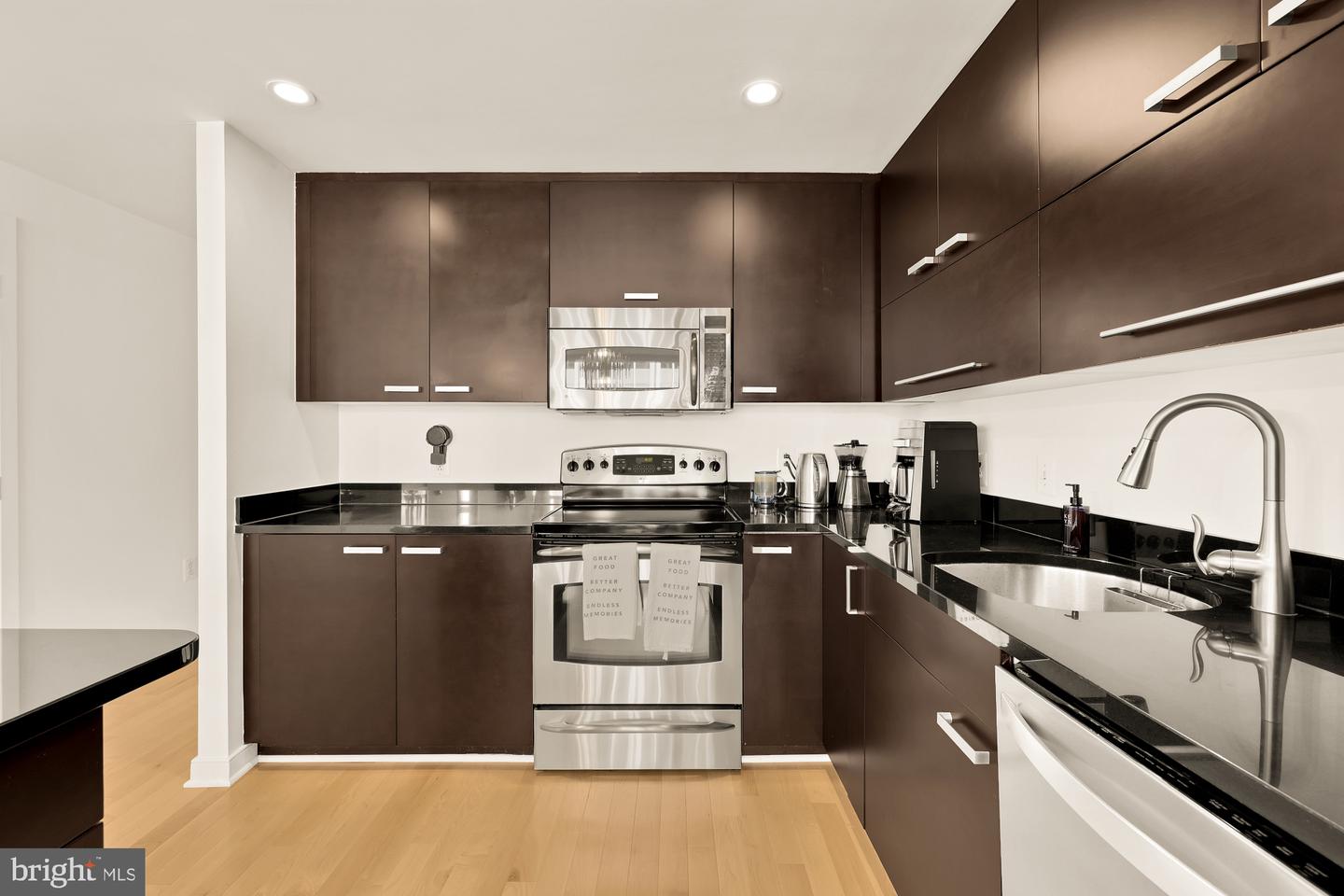 1010 MASSACHUSETTS AVE NW #706, WASHINGTON, District Of Columbia 20001, 2 Bedrooms Bedrooms, ,2 BathroomsBathrooms,Residential,For sale,1010 MASSACHUSETTS AVE NW #706,DCDC2208376 MLS # DCDC2208376
