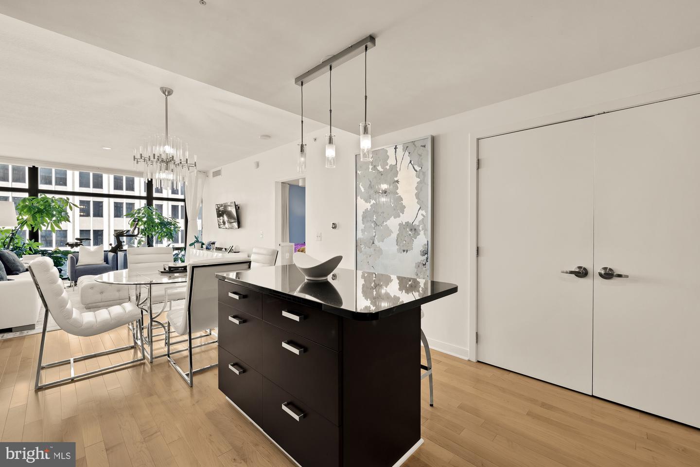 1010 MASSACHUSETTS AVE NW #706, WASHINGTON, District Of Columbia 20001, 2 Bedrooms Bedrooms, ,2 BathroomsBathrooms,Residential,For sale,1010 MASSACHUSETTS AVE NW #706,DCDC2208376 MLS # DCDC2208376