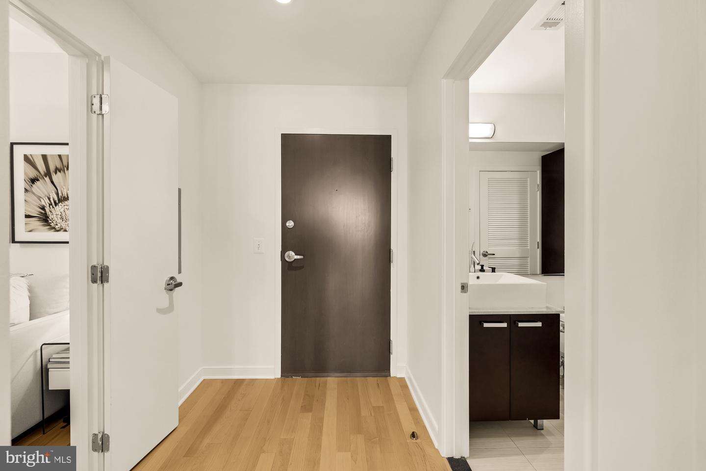 1010 MASSACHUSETTS AVE NW #706, WASHINGTON, District Of Columbia 20001, 2 Bedrooms Bedrooms, ,2 BathroomsBathrooms,Residential,For sale,1010 MASSACHUSETTS AVE NW #706,DCDC2208376 MLS # DCDC2208376