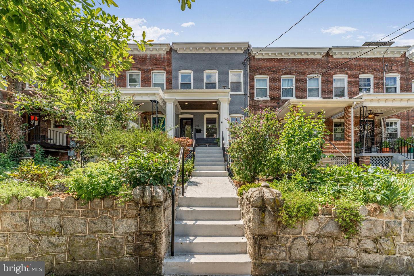 915 HAMLIN ST NE, WASHINGTON, District Of Columbia 20017, 4 Bedrooms Bedrooms, ,3 BathroomsBathrooms,Residential,For sale,915 HAMLIN ST NE,DCDC2208384 MLS # DCDC2208384