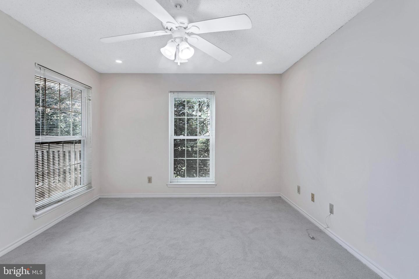 1541 LINCOLN WAY #201A, MCLEAN, Virginia 22102, 2 Bedrooms Bedrooms, ,2 BathroomsBathrooms,Residential,For sale,1541 LINCOLN WAY #201A,VAFX2252538 MLS # VAFX2252538