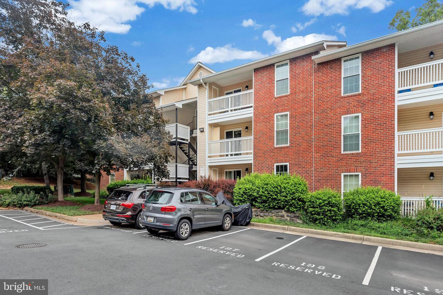 1541 LINCOLN WAY #201A, MCLEAN, Virginia 22102, 2 Bedrooms Bedrooms, ,2 BathroomsBathrooms,Residential,For sale,1541 LINCOLN WAY #201A,VAFX2252538 MLS # VAFX2252538