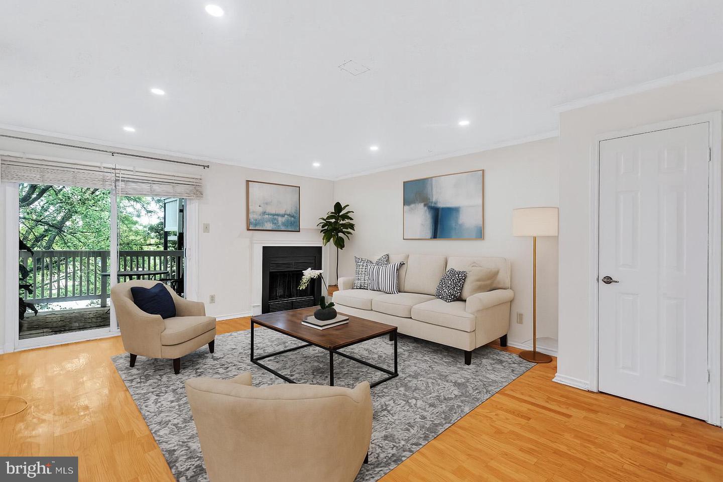 1541 LINCOLN WAY #201A, MCLEAN, Virginia 22102, 2 Bedrooms Bedrooms, ,2 BathroomsBathrooms,Residential,For sale,1541 LINCOLN WAY #201A,VAFX2252538 MLS # VAFX2252538