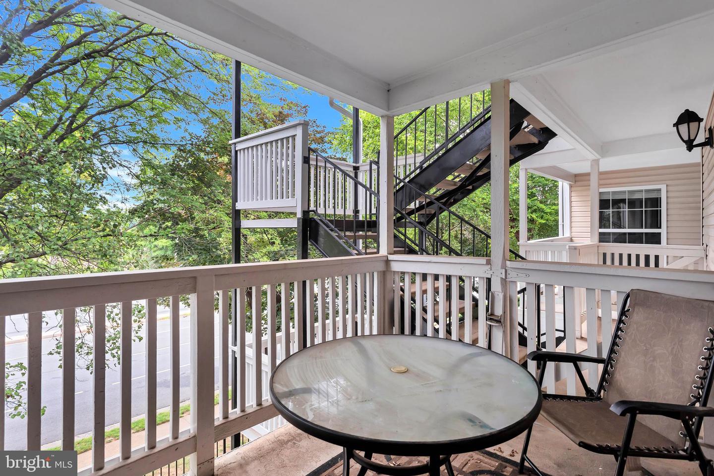 1541 LINCOLN WAY #201A, MCLEAN, Virginia 22102, 2 Bedrooms Bedrooms, ,2 BathroomsBathrooms,Residential,For sale,1541 LINCOLN WAY #201A,VAFX2252538 MLS # VAFX2252538