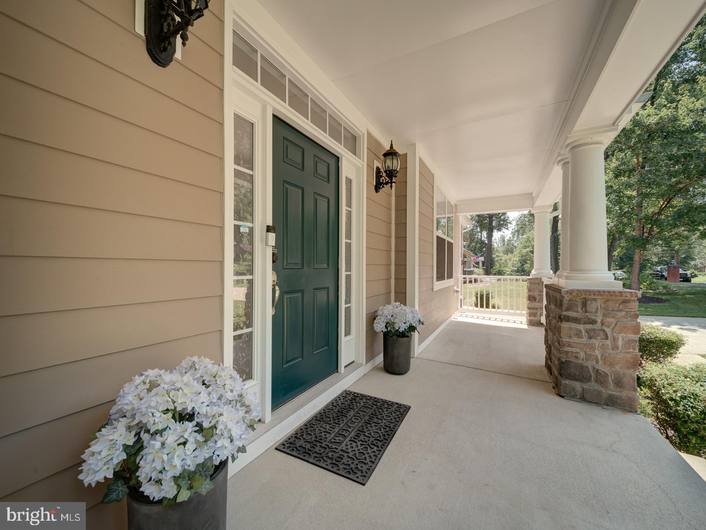 18413 CEDAR DR, TRIANGLE, Virginia 22172, 5 Bedrooms Bedrooms, ,3 BathroomsBathrooms,Residential,For sale,18413 CEDAR DR,VAPW2098238 MLS # VAPW2098238