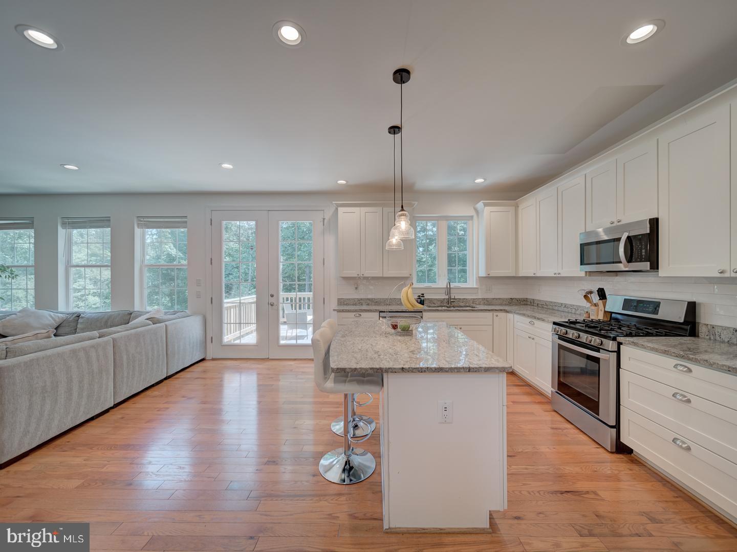 18413 CEDAR DR, TRIANGLE, Virginia 22172, 5 Bedrooms Bedrooms, ,3 BathroomsBathrooms,Residential,For sale,18413 CEDAR DR,VAPW2098238 MLS # VAPW2098238