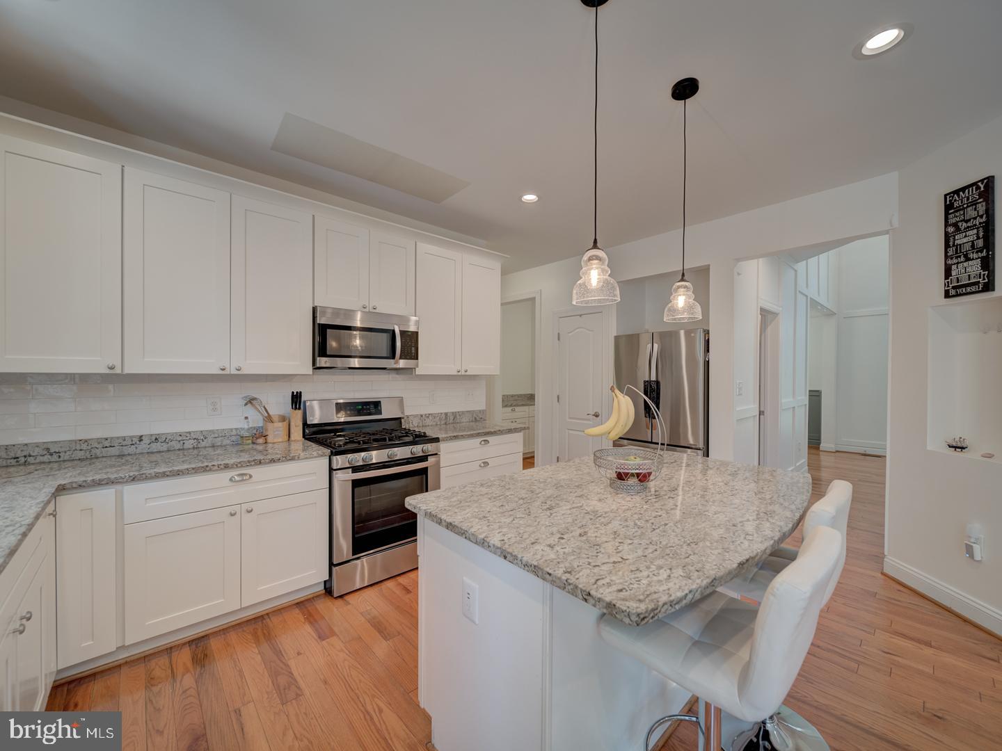 18413 CEDAR DR, TRIANGLE, Virginia 22172, 5 Bedrooms Bedrooms, ,3 BathroomsBathrooms,Residential,For sale,18413 CEDAR DR,VAPW2098238 MLS # VAPW2098238