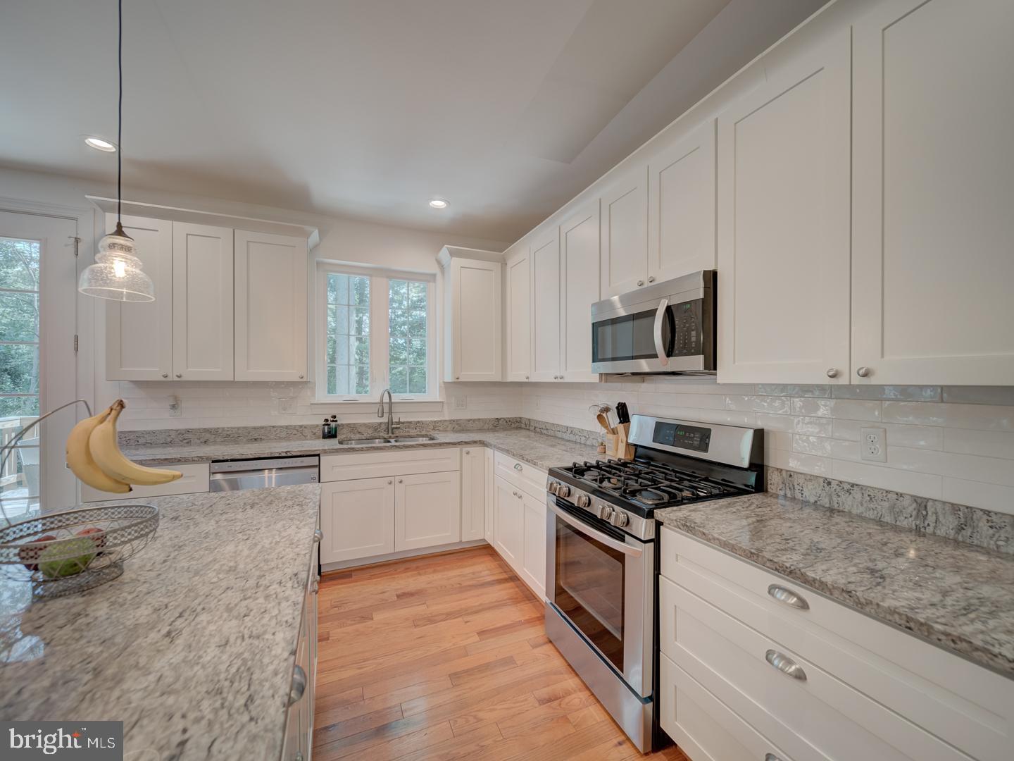 18413 CEDAR DR, TRIANGLE, Virginia 22172, 5 Bedrooms Bedrooms, ,3 BathroomsBathrooms,Residential,For sale,18413 CEDAR DR,VAPW2098238 MLS # VAPW2098238