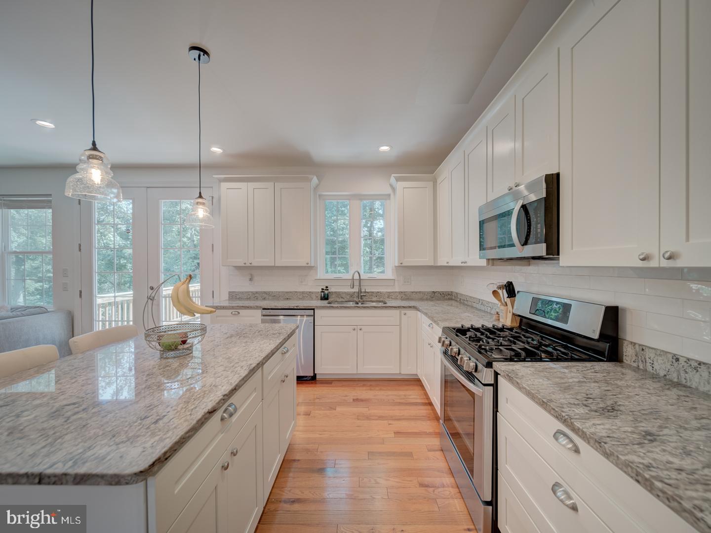 18413 CEDAR DR, TRIANGLE, Virginia 22172, 5 Bedrooms Bedrooms, ,3 BathroomsBathrooms,Residential,For sale,18413 CEDAR DR,VAPW2098238 MLS # VAPW2098238