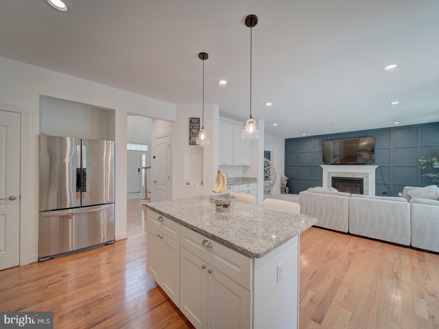 18413 CEDAR DR, TRIANGLE, Virginia 22172, 5 Bedrooms Bedrooms, ,3 BathroomsBathrooms,Residential,For sale,18413 CEDAR DR,VAPW2098238 MLS # VAPW2098238