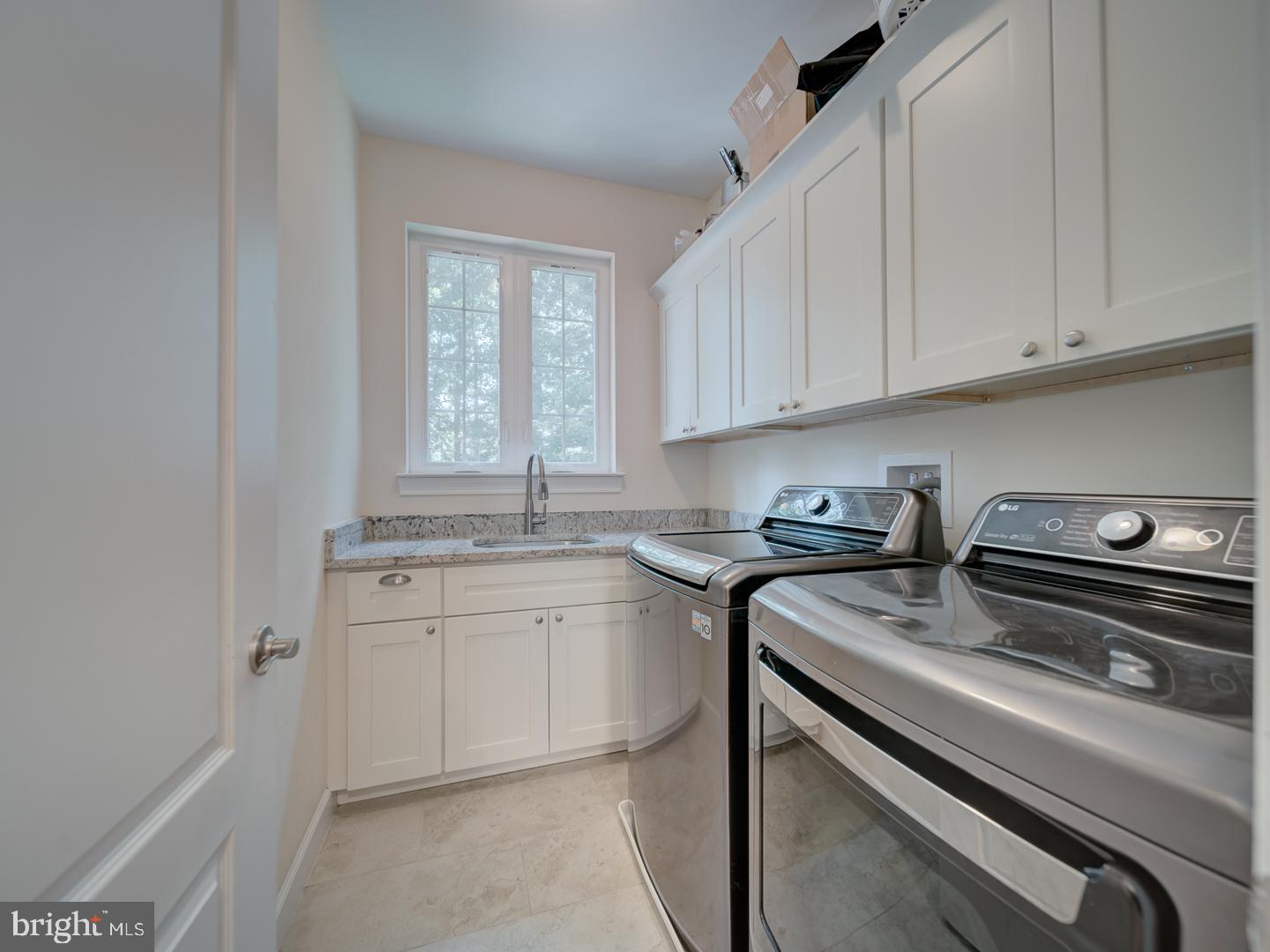 18413 CEDAR DR, TRIANGLE, Virginia 22172, 5 Bedrooms Bedrooms, ,3 BathroomsBathrooms,Residential,For sale,18413 CEDAR DR,VAPW2098238 MLS # VAPW2098238
