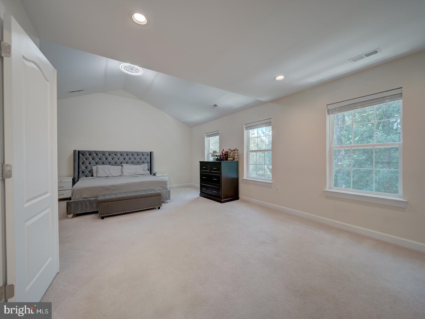 18413 CEDAR DR, TRIANGLE, Virginia 22172, 5 Bedrooms Bedrooms, ,3 BathroomsBathrooms,Residential,For sale,18413 CEDAR DR,VAPW2098238 MLS # VAPW2098238