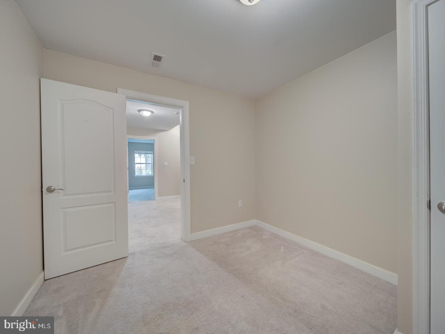 18413 CEDAR DR, TRIANGLE, Virginia 22172, 5 Bedrooms Bedrooms, ,3 BathroomsBathrooms,Residential,For sale,18413 CEDAR DR,VAPW2098238 MLS # VAPW2098238
