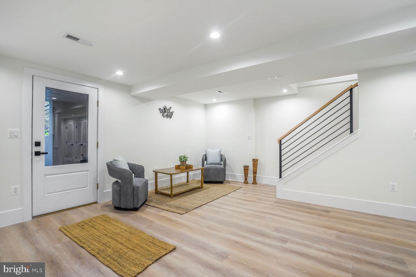 16 SHERMAN CIR NW, WASHINGTON, District Of Columbia 20011, 5 Bedrooms Bedrooms, ,3 BathroomsBathrooms,Residential,For sale,16 SHERMAN CIR NW,DCDC2208396 MLS # DCDC2208396